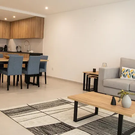 Refugio Da Muralha - By Sch Nazaré