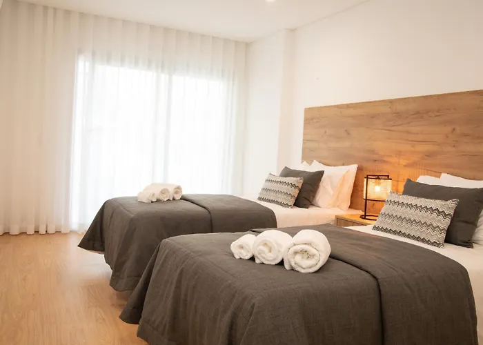 Refugio Da Muralha - By Sch Назаре