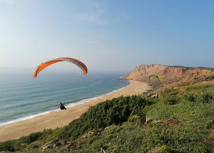 Refugio Da Muralha - By Sch Назаре